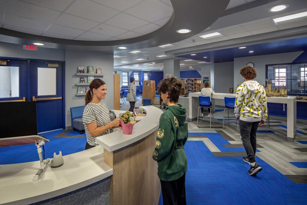 Innovation station and front desk